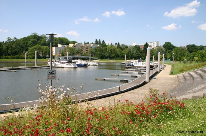 Jachthaven naast de camping in Charleville-Mzieres